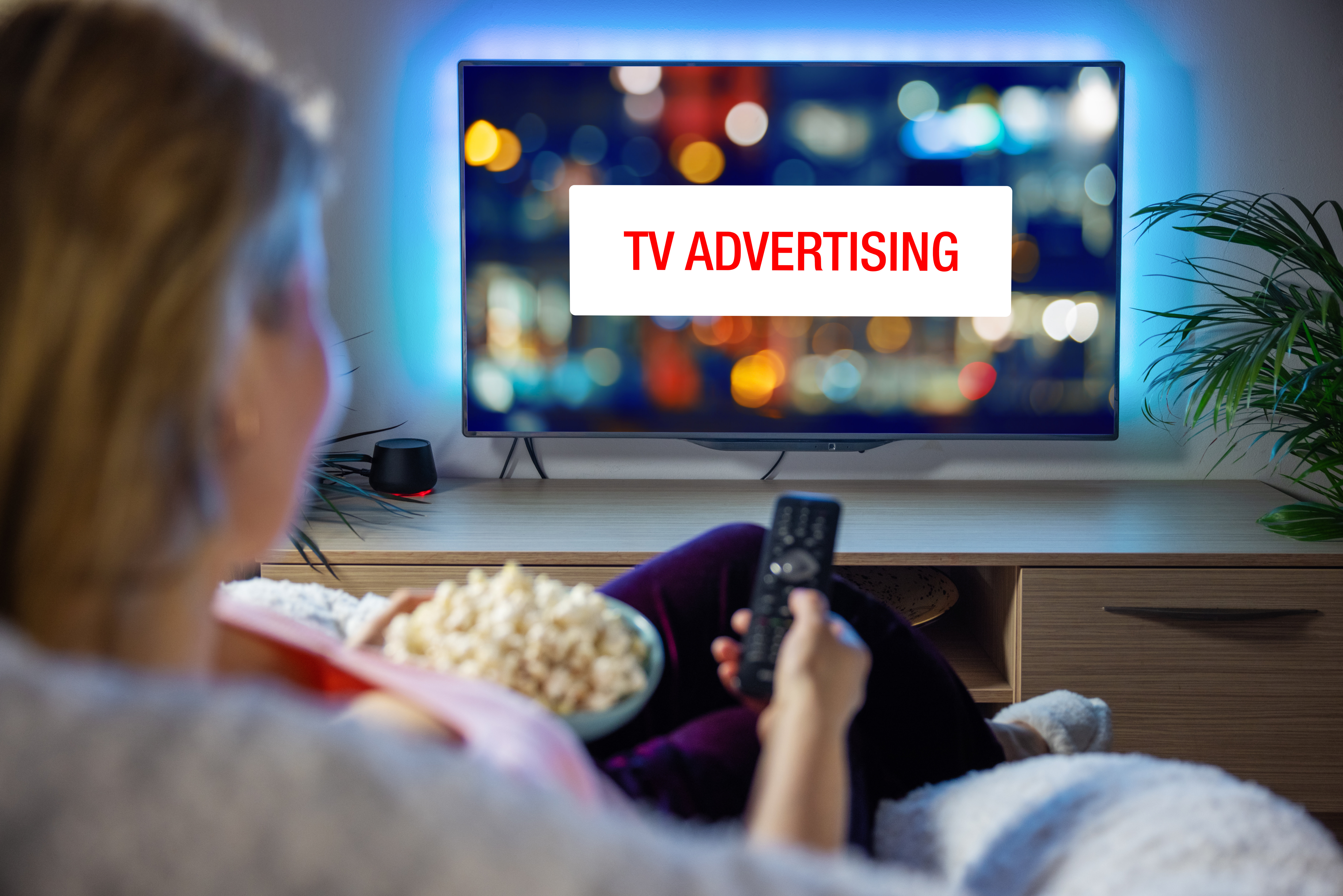 What percentage of U.S. TV time is ad‑supported vs. ad‑free?